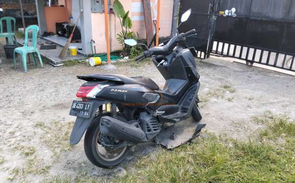YAMAHA NMAX