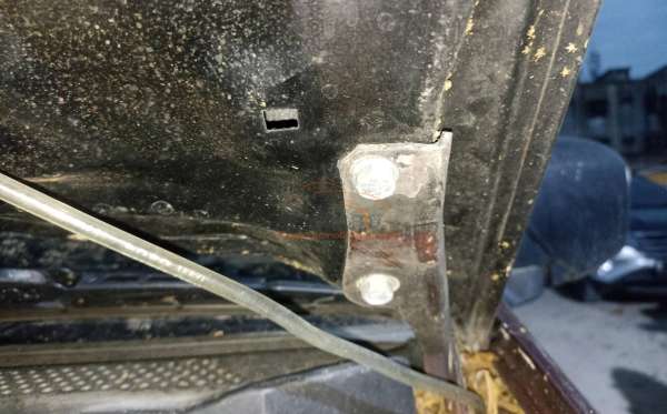 MITSUBISHI PAJERO SPORT 2.5 D EXCEED (4X2)