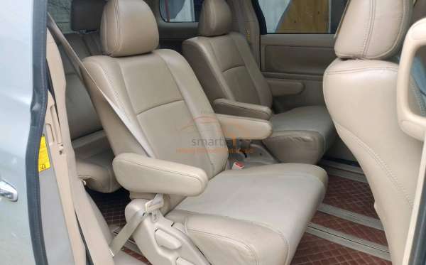 TOYOTA ALPHARD 2.4 X
