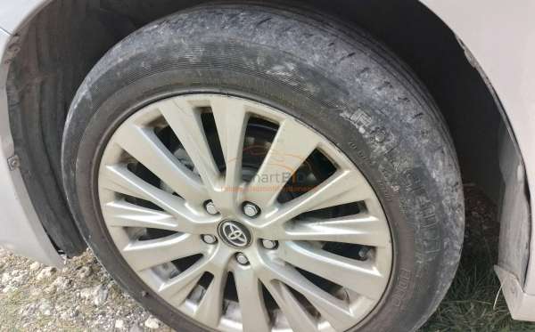 TOYOTA ALPHARD 2.4 X