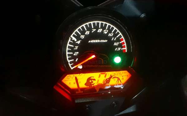 HONDA CBR 150 R
