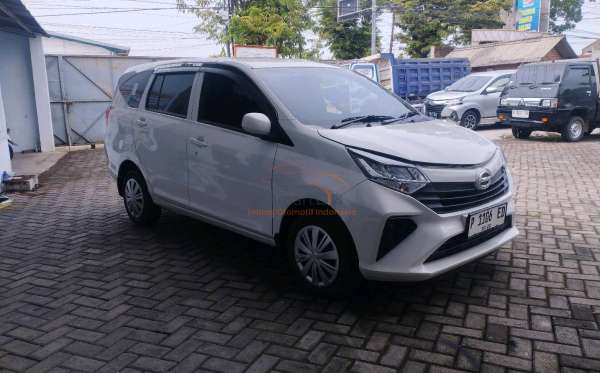 DAIHATSU SIGRA X