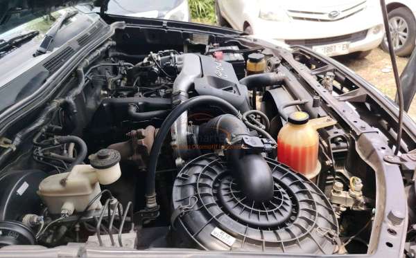 TOYOTA FORTUNER G 2.5