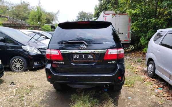 TOYOTA FORTUNER G 2.5