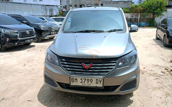 WULING CONFERO