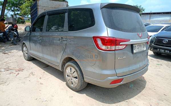 WULING CONFERO