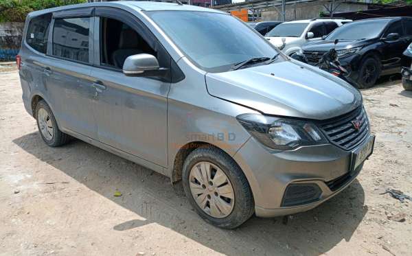 WULING CONFERO