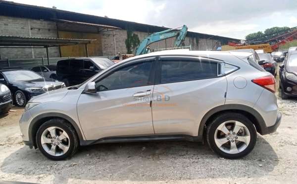 HONDA  HRV  RU1 1.5 S