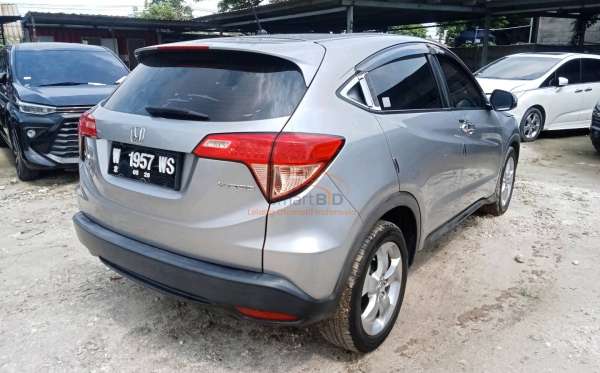 HONDA  HRV  RU1 1.5 S