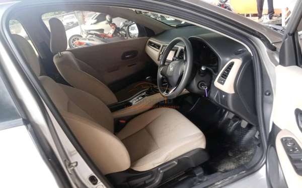 HONDA  HRV  RU1 1.5 S