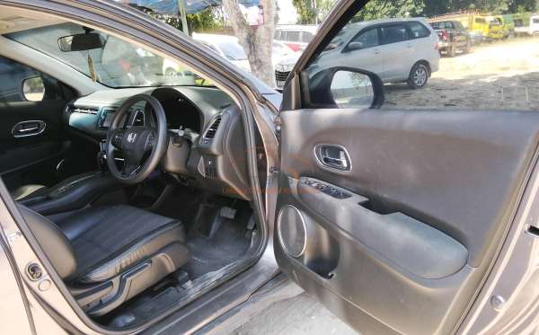 HONDA  HRV  RU1 1.5 E CVT