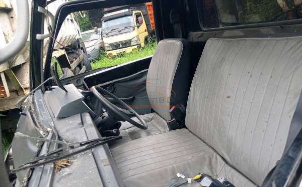 MITSUBISHI L 300 PU
