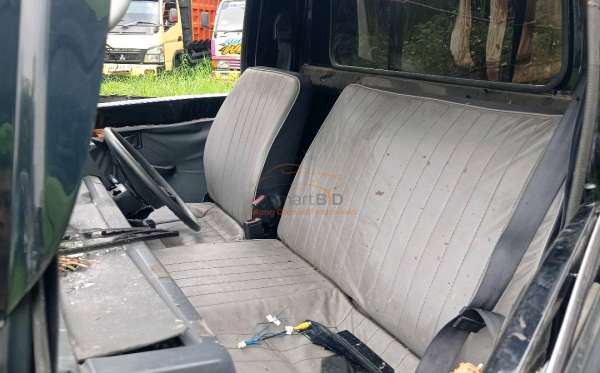MITSUBISHI L 300 PU