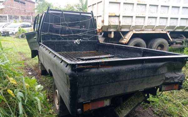 MITSUBISHI L 300 PU