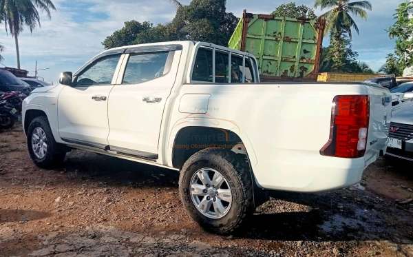 MITSUBISHI  TRITON DC GLS 4X4
