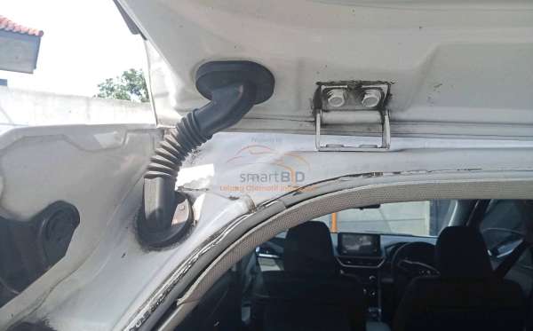 TOYOTA VELOZ 1.5 Q CVT