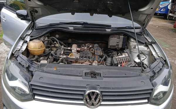 VOLKSWAGEN  POLO 1.2  GT