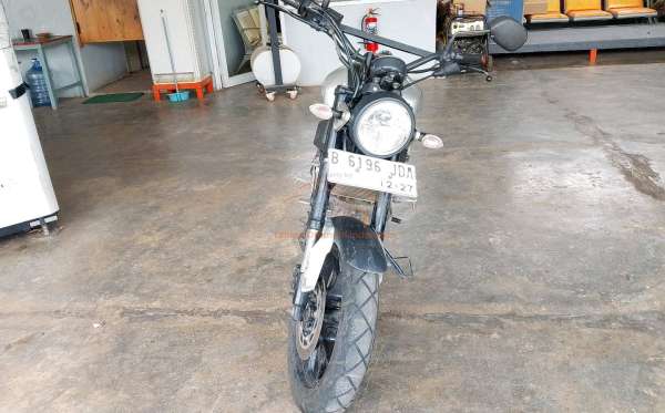 YAMAHA XSR 155