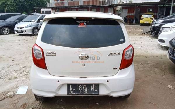 DAIHATSU AYLA 1.0 X