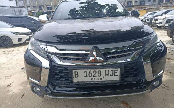 MITSUBISHI PAJERO SPORT DAKAR