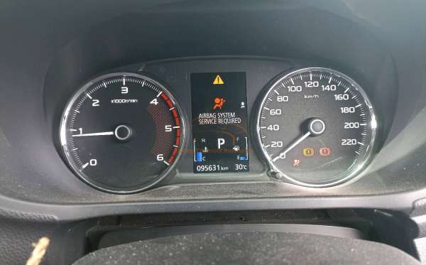 MITSUBISHI PAJERO SPORT DAKAR