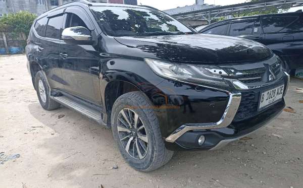 MITSUBISHI PAJERO SPORT DAKAR