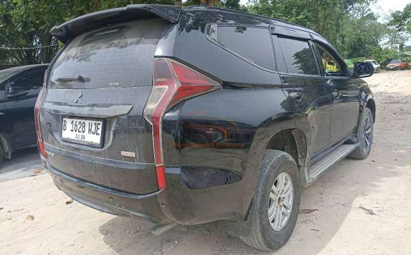 MITSUBISHI PAJERO SPORT DAKAR