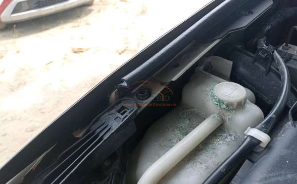 MITSUBISHI PAJERO SPORT DAKAR