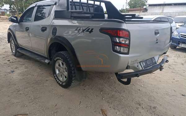 MITSUBISHI DC HDX 4X4