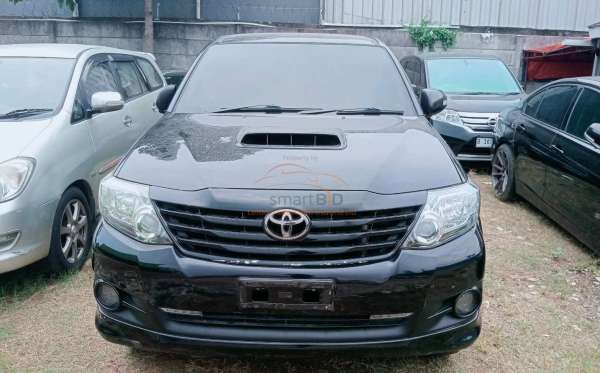 TOYOTA FORTUNER 2.5G AT