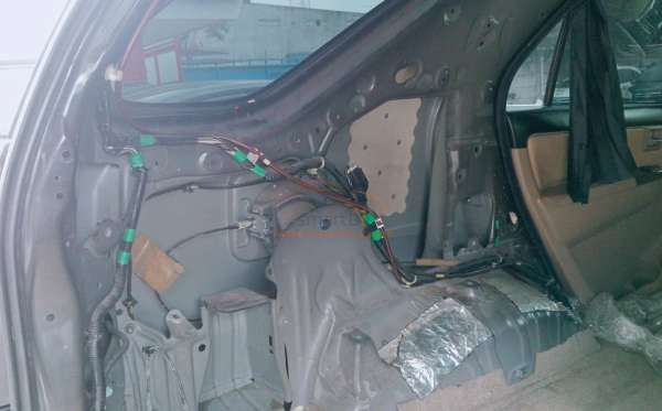 TOYOTA FORTUNER 2.5G AT