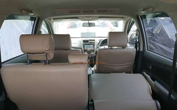 TOYOTA AVANZA VELOZ