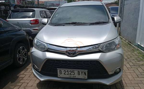 TOYOTA AVANZA VELOZ