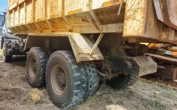 MERCEDES BENZ  AXOR  2528 CH (6X4)