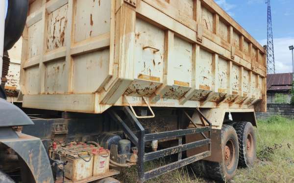 MERCEDES BENZ  AXOR  2528 CH (6X4)