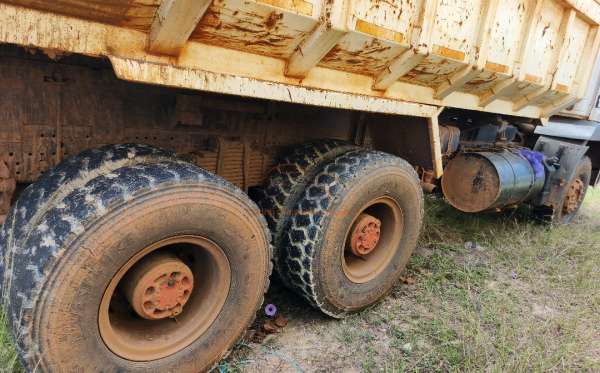 MERCEDES BENZ  AXOR  2528 CH (6X4)