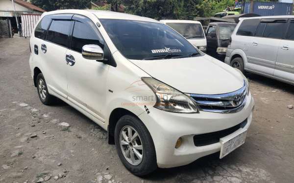 TOYOTA AVANZA
