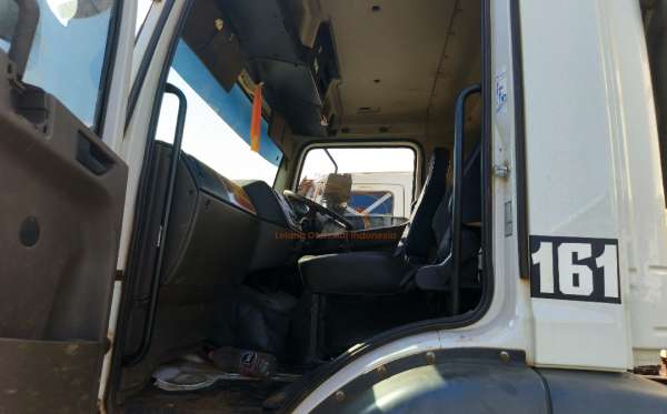 MERCEDES BENZ  AXOR  2528 CH (6X4)