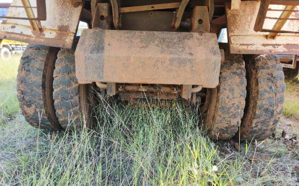 MERCEDES BENZ  AXOR  2528 CH (6X4)