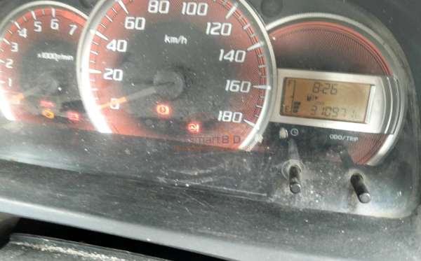 TOYOTA AVANZA