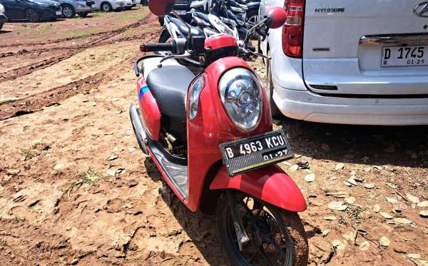 HONDA SCOOPY CW