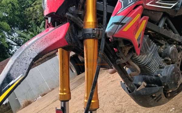 KAWASAKI D-TRACKER X 150