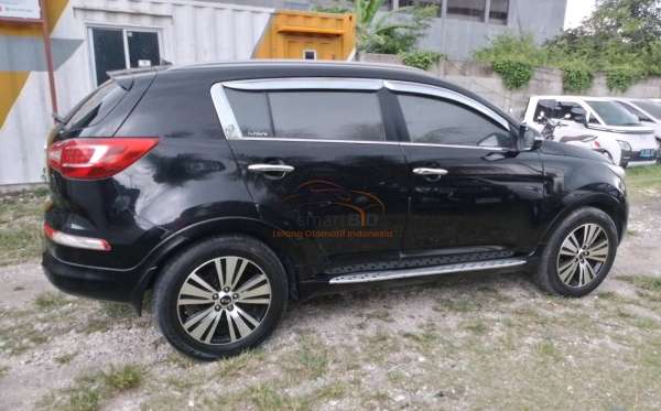 KIA SPORTAGE SE 20