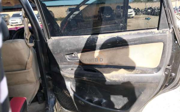 TOYOTA AVANZA