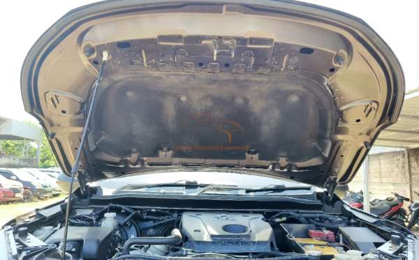 MITSUBISHI PAJERO SPORT DAKAR