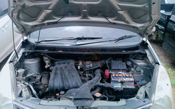 NISSAN GRAND LIVINA XV