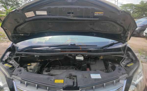 TOYOTA ALPHARD S 2.4