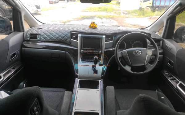TOYOTA ALPHARD S 2.4