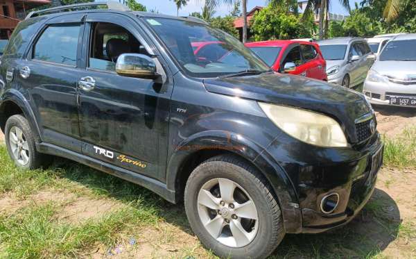 TOYOTA RUSH