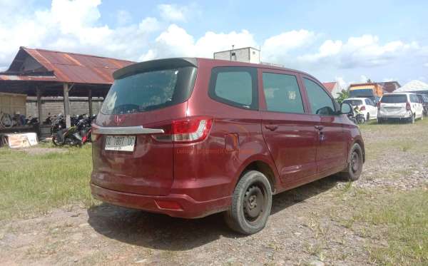 WULING CONFERO